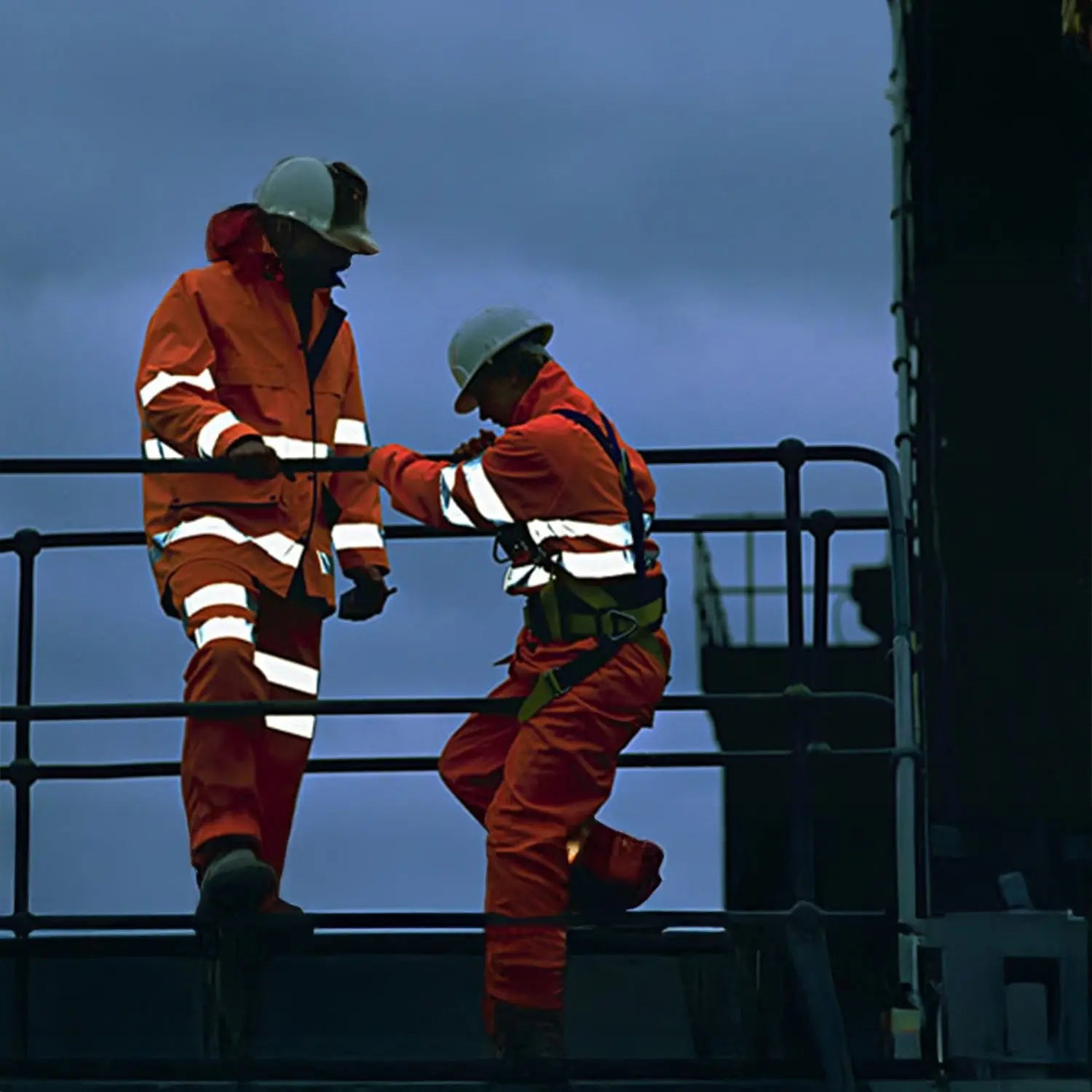 Cómo Elegir la Ropa de Alta Visibilidad Correcta: Guía según la Norma EN ISO 20471 - Anditek