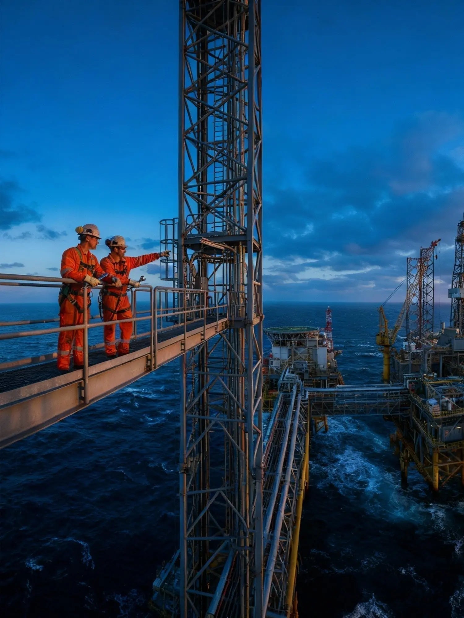 Ropa Ignífuga y Antiestática Korvo en Chile – Certificada NFPA para Seguridad Industrial - Anditek