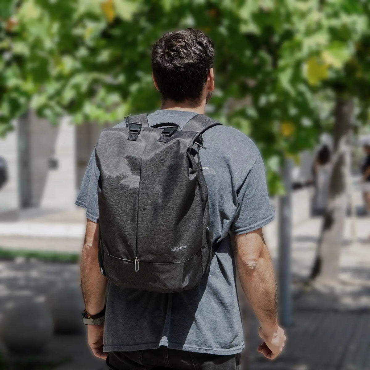 Mochila antirrobo interior y compartimentos