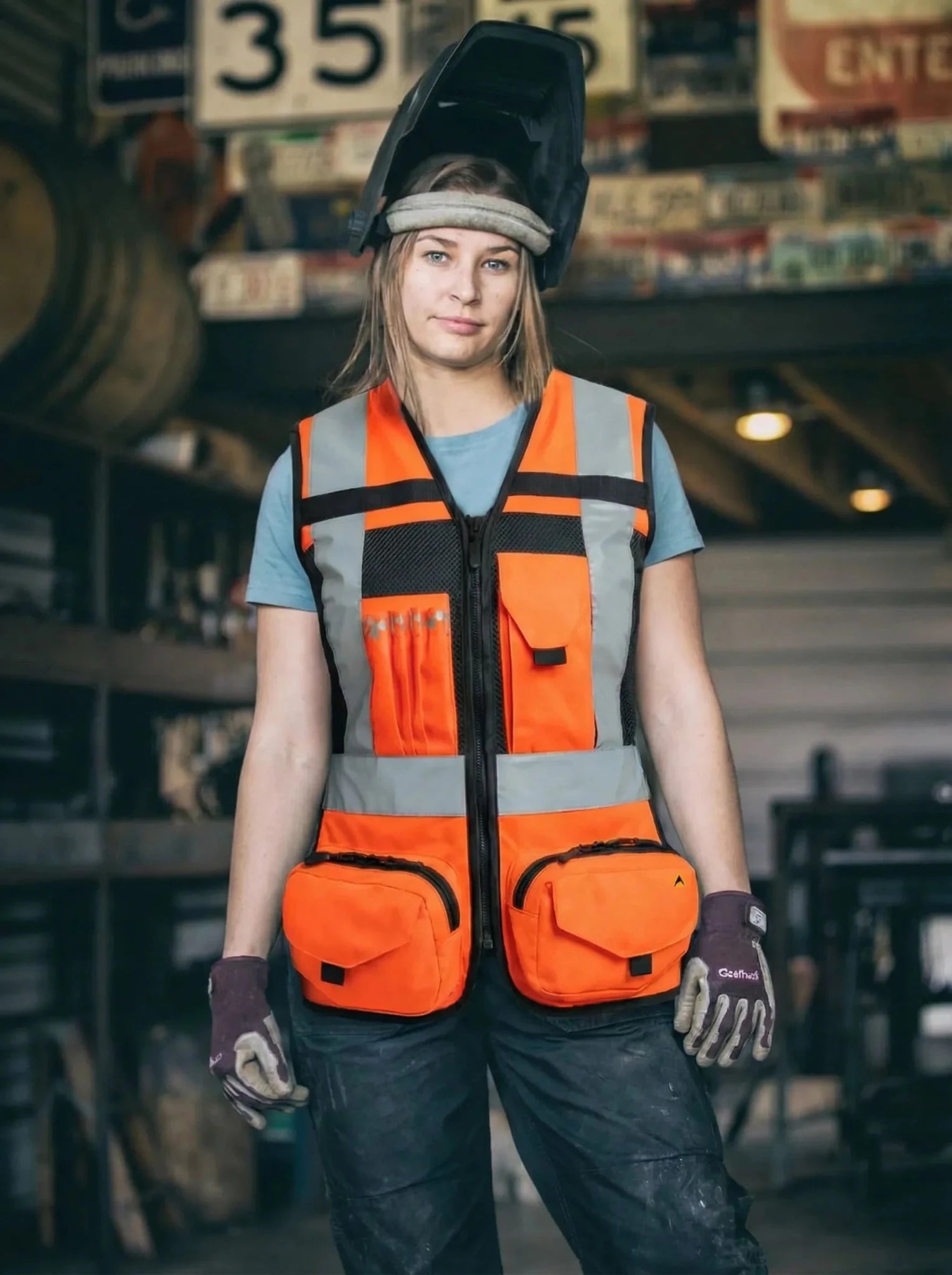 Chaleco Geólogo N1 Mujer Anditek® – 6 Bolsillos NCh3254 Reflectantes 3M™ Chile - Anditek