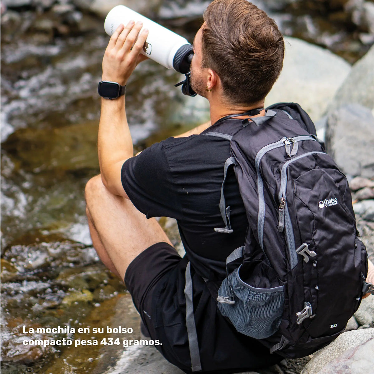 Mochila plegable 25L desplegada