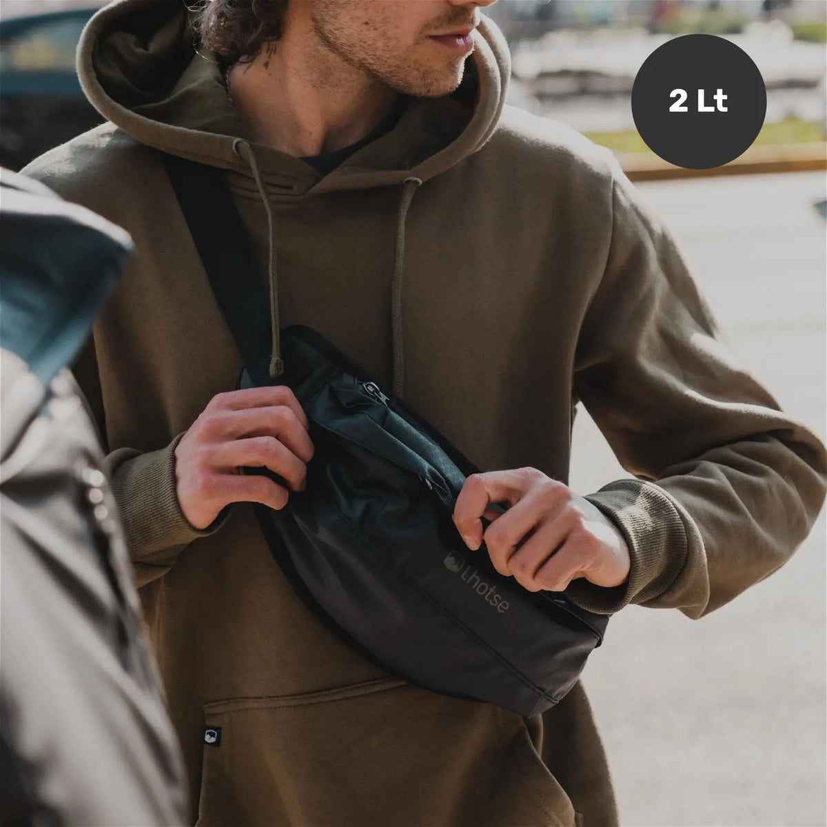 Banano K2 2L puesto en la cintura