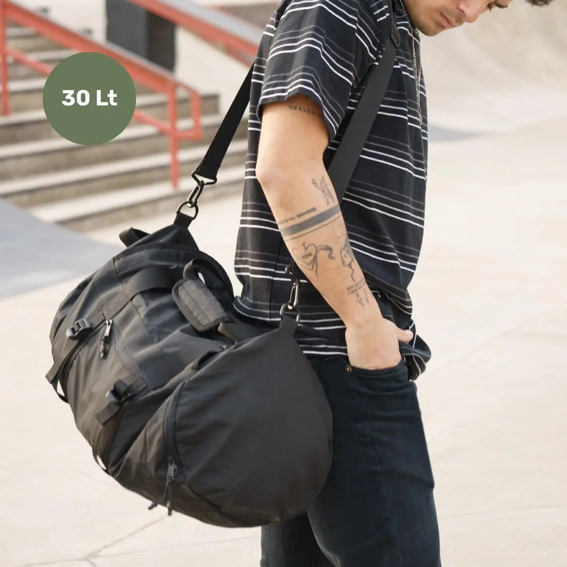 Bolso Duffel 30L detalle de asas