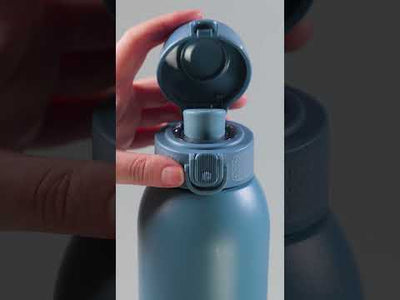 Botella HydroCore 1L con sus tres tapas intercambiables