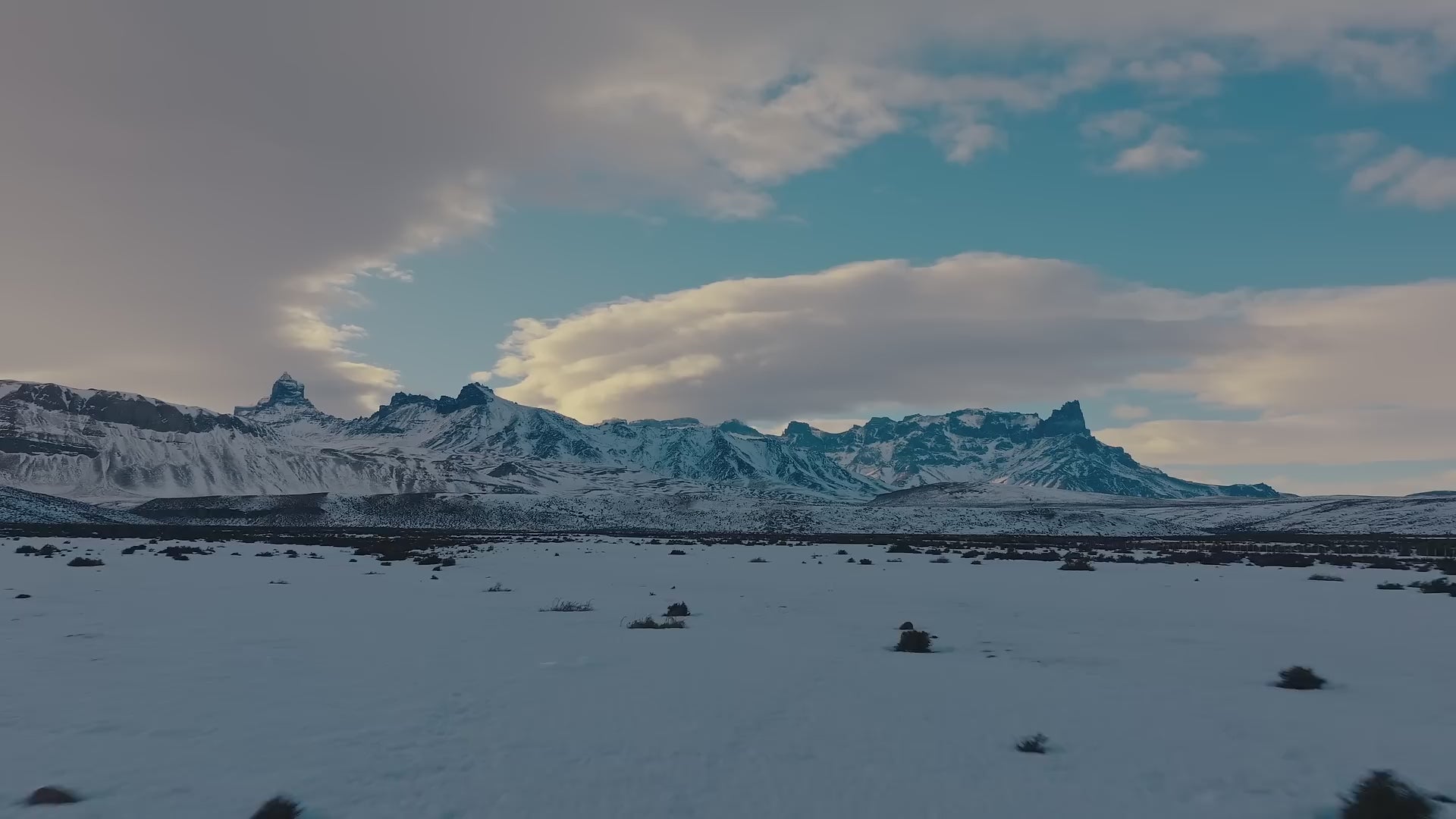 Cargar video: Ropa Gnomo